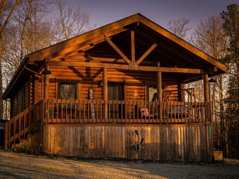 Sam's Place- Peaceful Cabin near Lake Of Egypt - Image 1