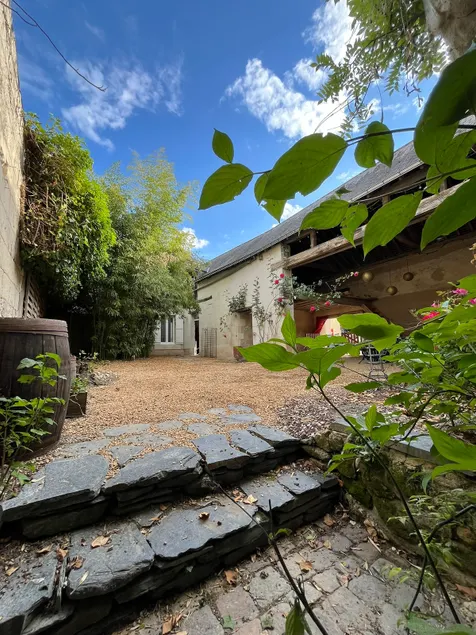 Quiet house between Angers and Saumur - Image 1