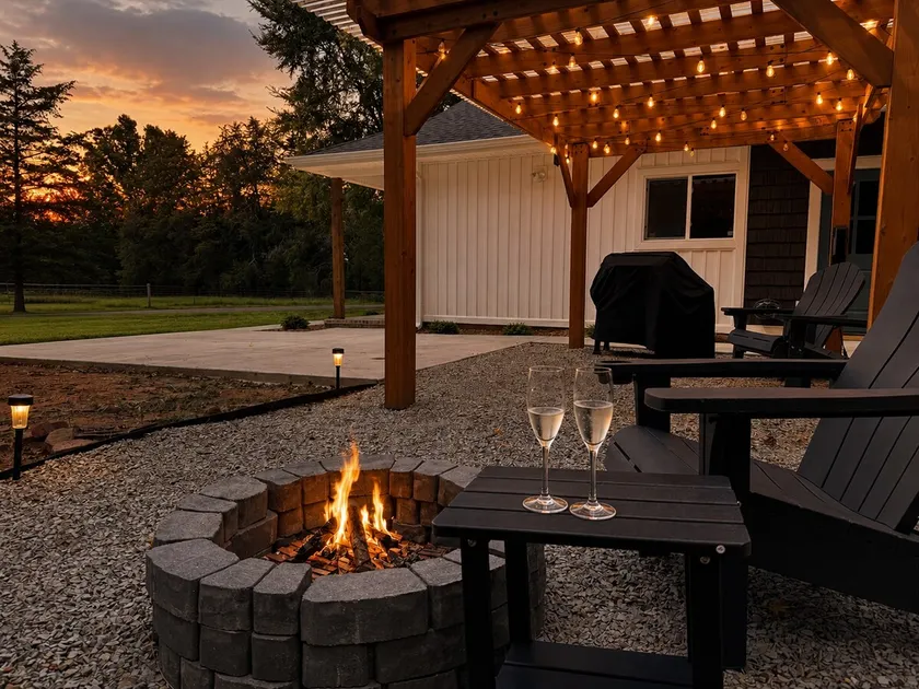 New Home|Sleeps7|fast WIFI| FirePit King bed - Image 1