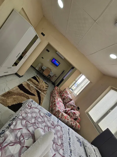A Peaceful Holiday in the Center of the City with Air Conditioning - Image 1