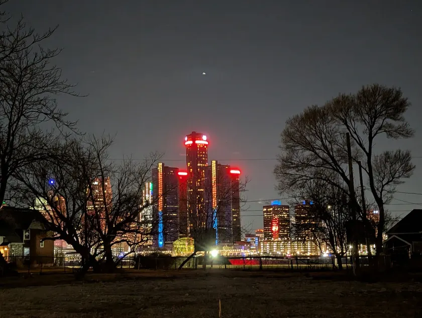 Windsor Casino and International Swim Meet AirBnb - Image 1