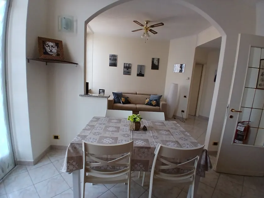 Comfortable two-room apartment - Image 1