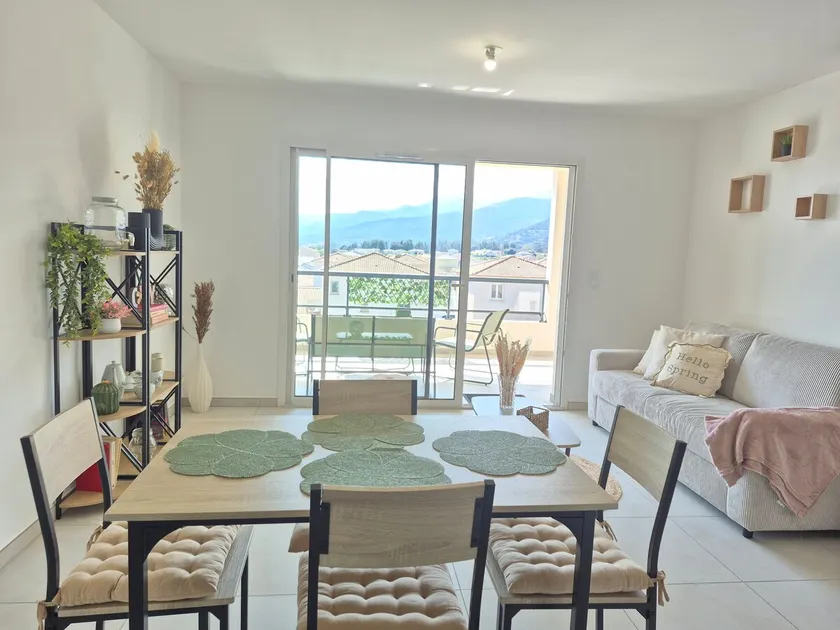 The little Corsican nest: terrace, light, and tranquility - Image 1