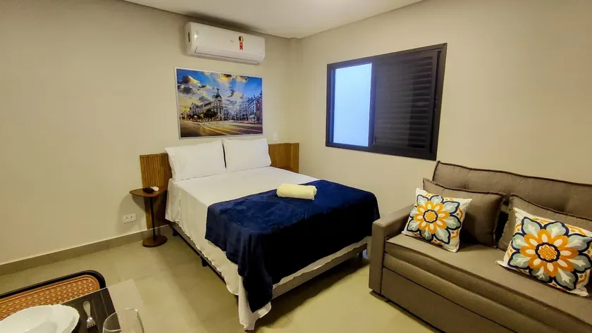 Central Studio and Airport with Air Conditioning 3 - Image 1