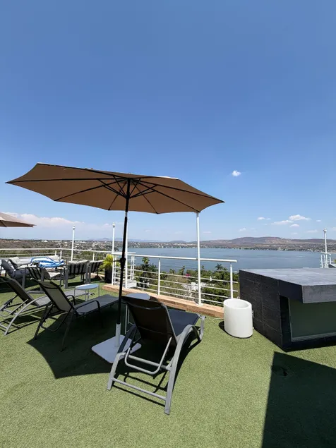 Brisa del Lago House - Image 1