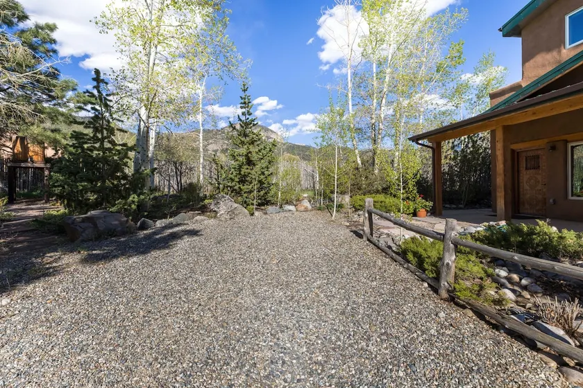 Private El Salto Retreat - Fireplaces, Views - Image 1
