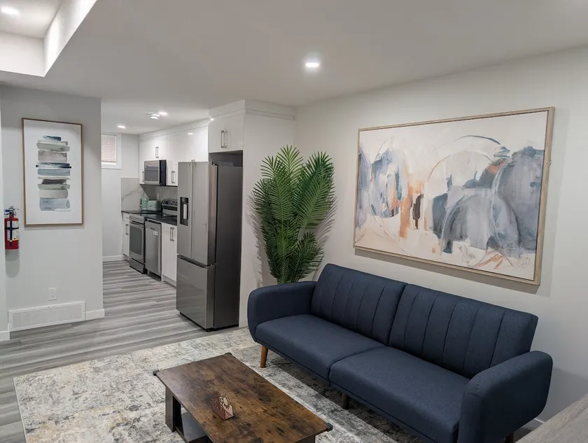 Serene and Spacious Suite - Perfect for Relaxation - Image 1