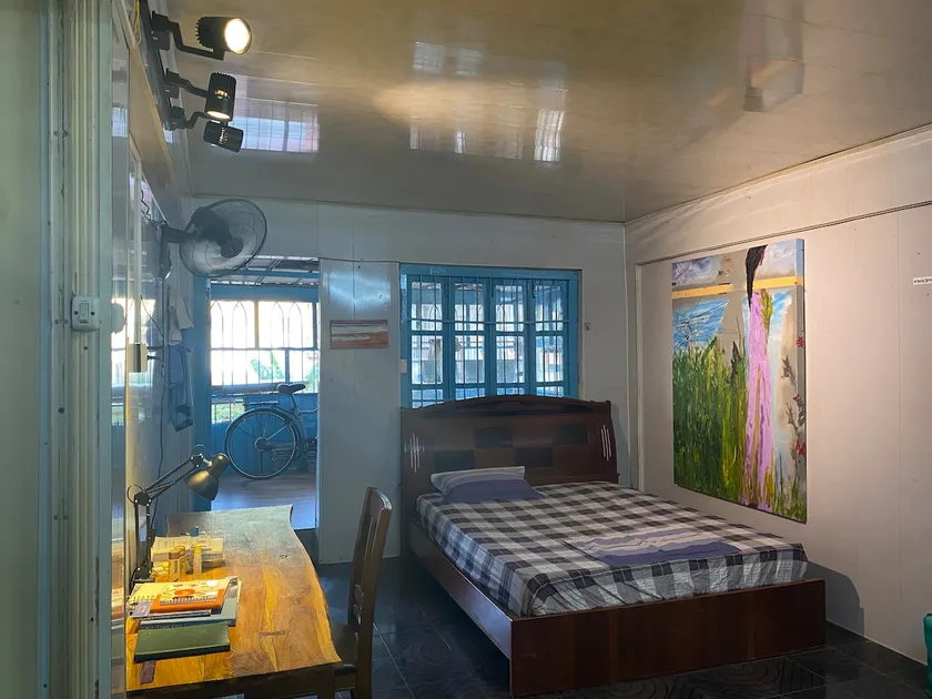 Travis's apartment - Image 1