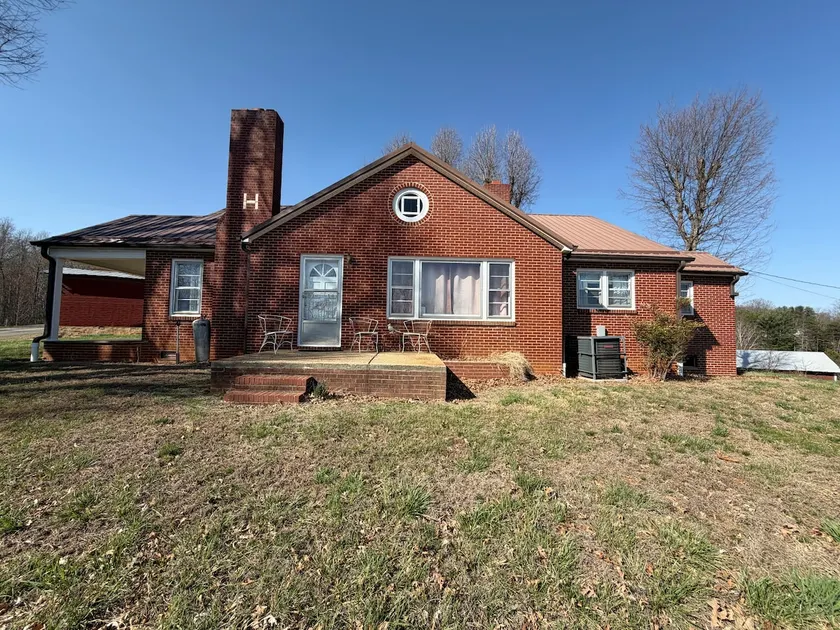 Dad's View-Open Retreat/Fireplace+2 Living Rooms - Image 1