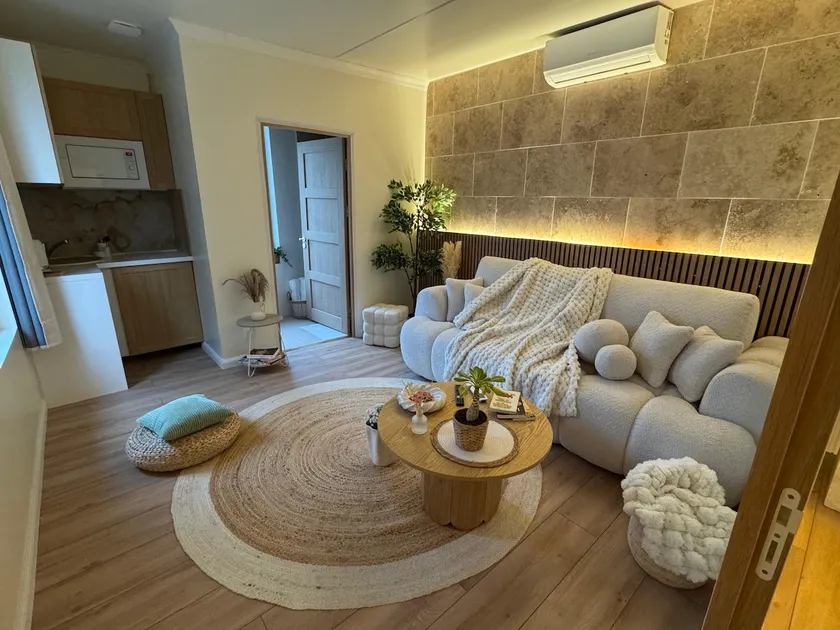La Douce Nuit – Modern and Elegant Maisonette - Image 1