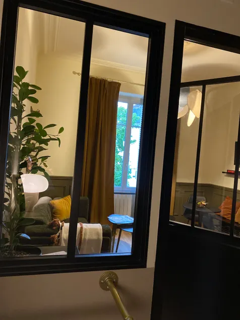 Cozy and well located - Image 1