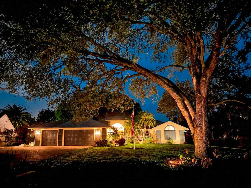 Waterfront Merritt Island Villa-KSC, Beach, Port! - Image 1