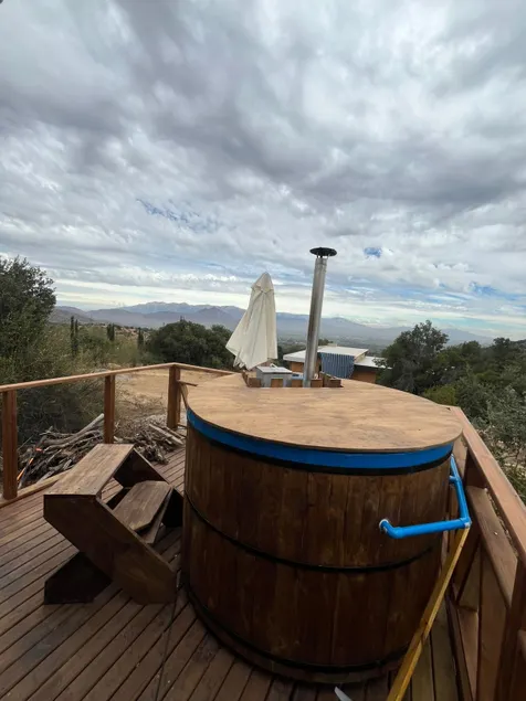 Cabin with private tinaja (traditional wooden soaking tub) in Huelquén - Image 1