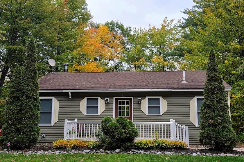 Waterfront Home with Fun for All Seasons - Image 1