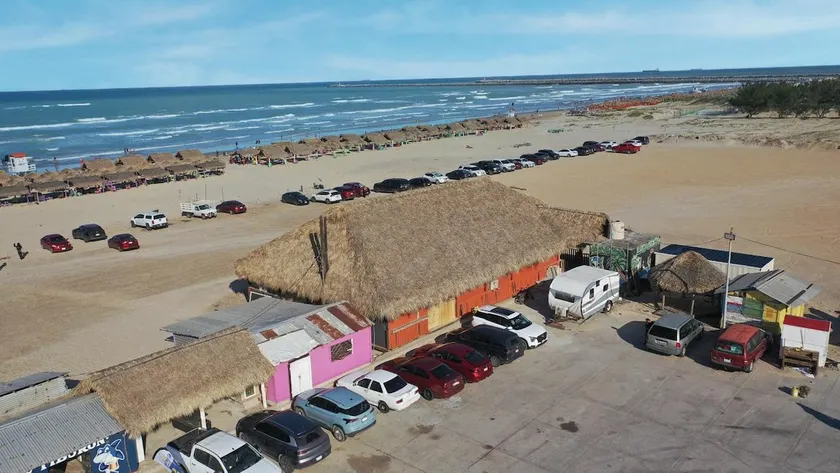 Large beachfront palapa cabin with ocean views - Image 1