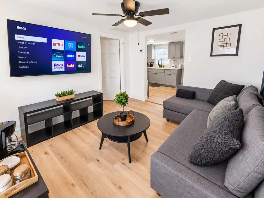 1BR Near Med Center & TSU 2 | Free Parking | WiFi - Image 1