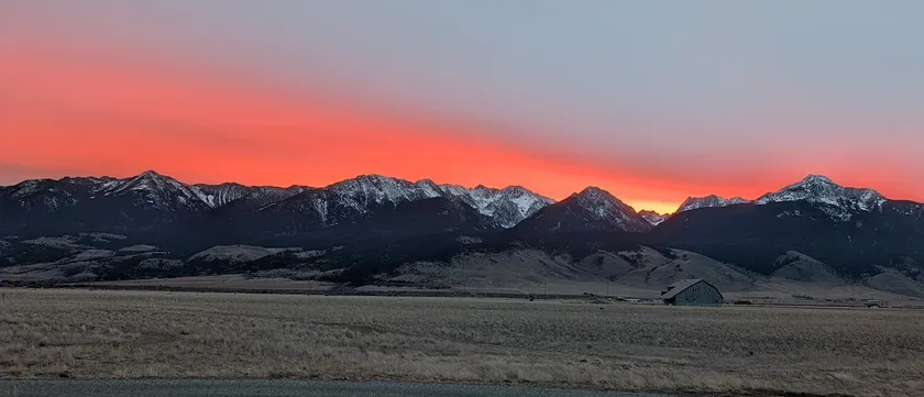 Oct. Discount on Yellowstone Cabin w/ great Views - Image 1