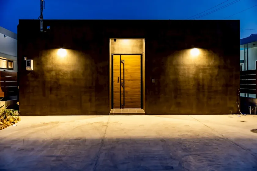 A one-story detached house, “Teppanyaki * Sauna * Jacuzzi,” a grown-up getaway * Max 12 people * Close to the sea! - Image 1