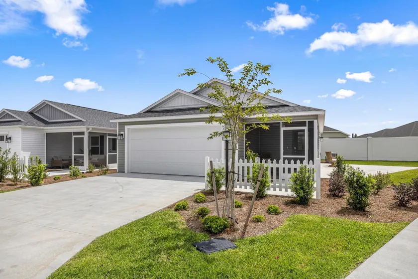 2BR Eastport Retreat | Golf Cart | Two King Suites - Image 1