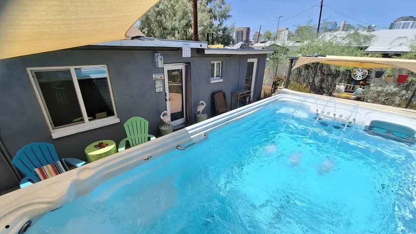 DTPHX Poolhouse ~ Free Parking/Cleaning ~ 15' Spa - Image 1