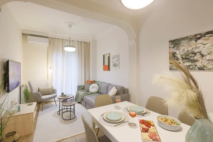 Superior 3BR, 3KingBeds, City Center, Balcony - Image 1