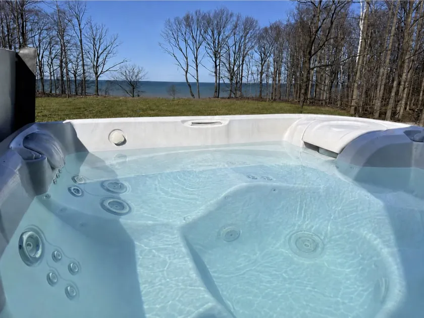 Private Wine Country Estate with 550ft Lakefront - Image 1