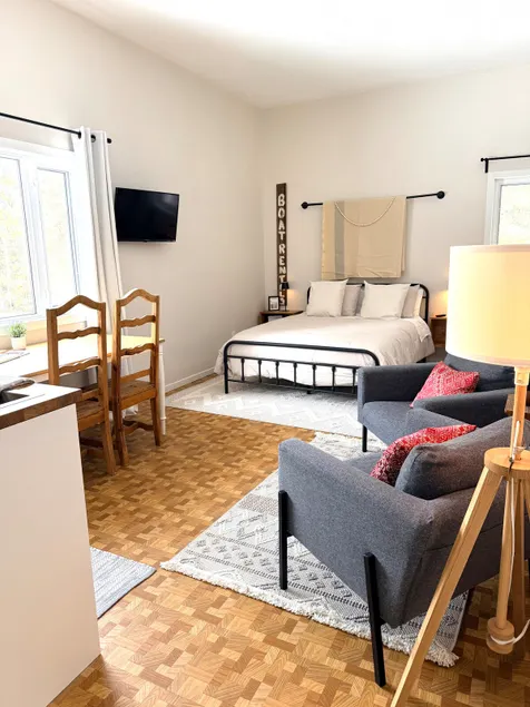 The Suite @ Copper Lake House - Image 1