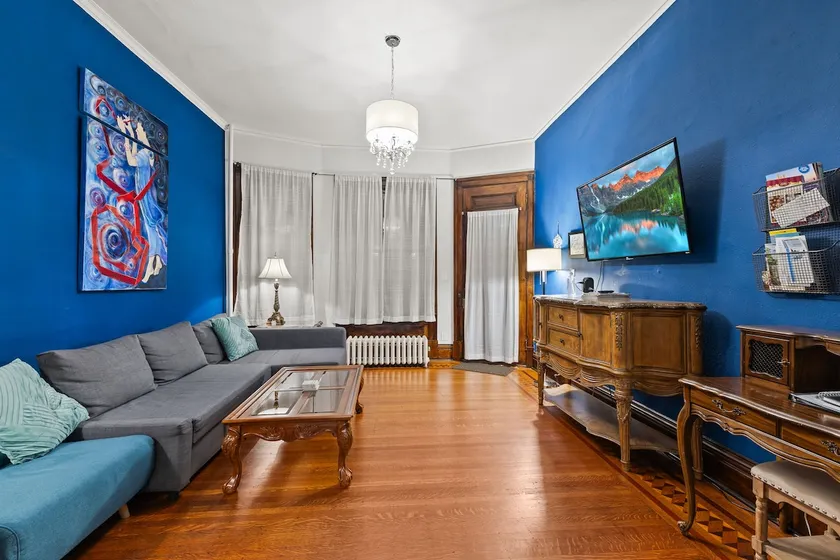 The Duchess Guest House, Walk to Downtown - Image 1