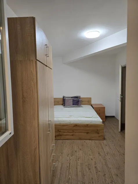 Apartment with an atrium in a quiet and pleasant setting - Image 1