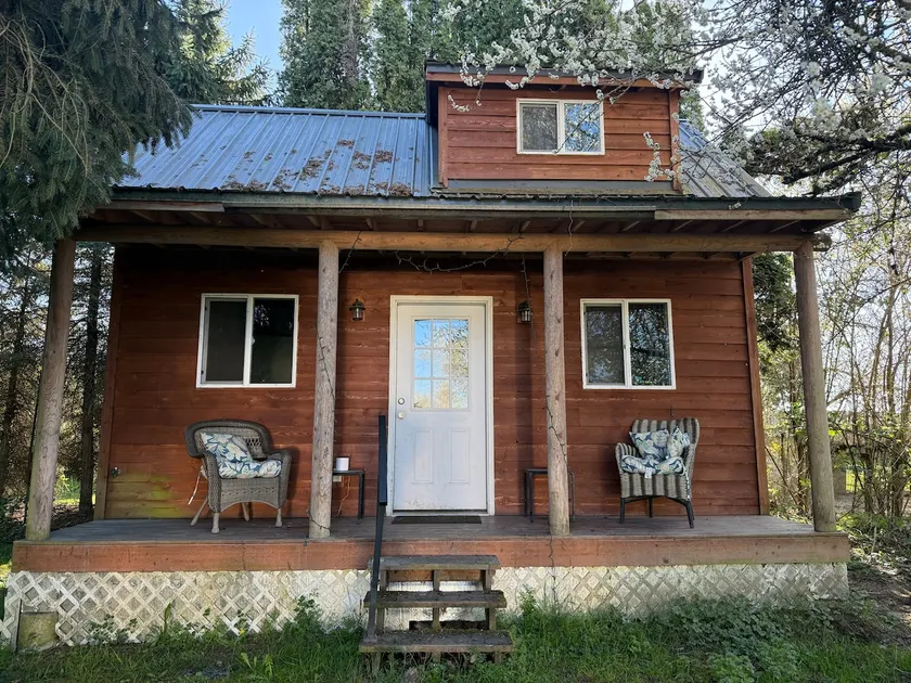 Tiny Cabin on Horse Farm - Image 1