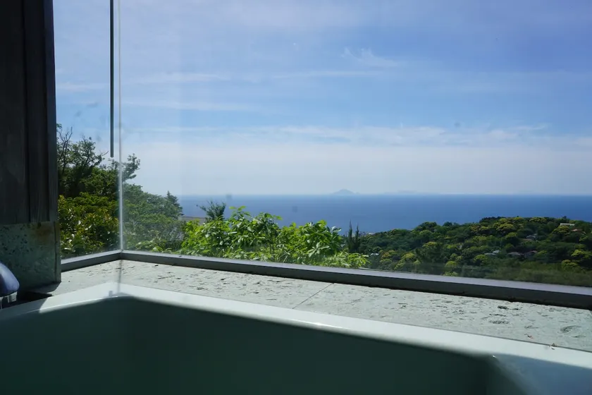 海を望む東伊豆の一棟貸し ula Ocean-view private stay in Izu - Image 1