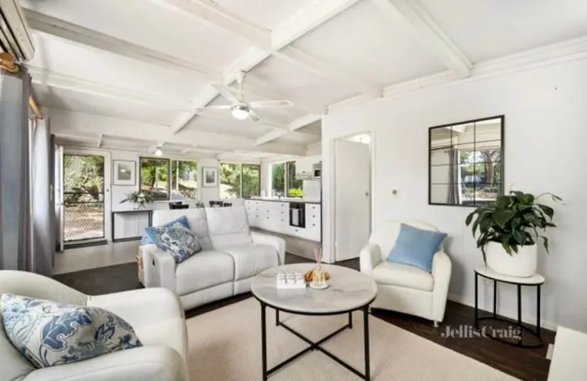 Yarra Valley Cottage - Image 1