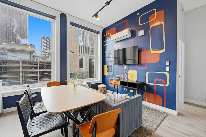 Plymouth Collection: 3BD 2BA with Gym & Rooftop - Image 1