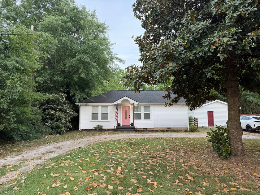 Whitehorse Cottage - Image 1