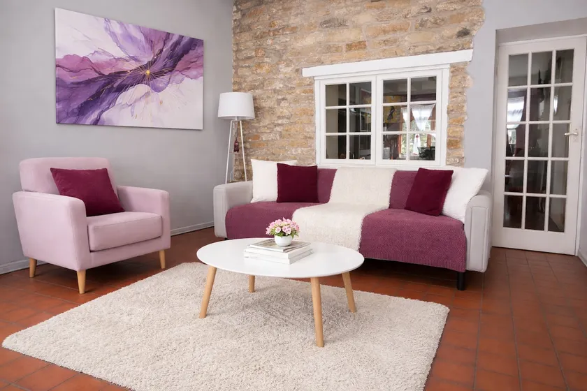 8 Pudding Bag Lane - Image 1