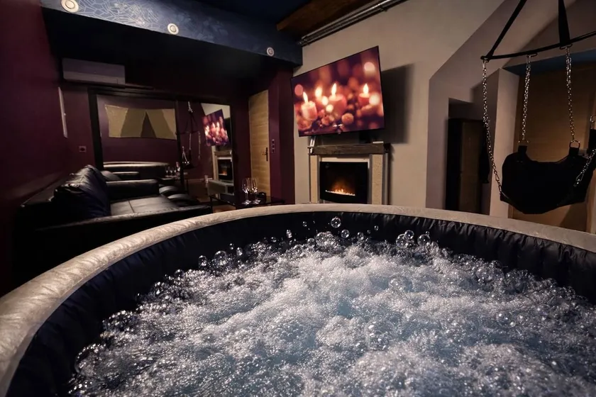 The “Secret Showroom” duplex · spa · close to Geneva - Image 1