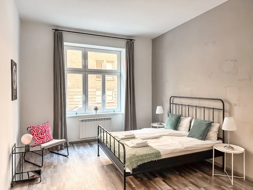 Elegant apartment near Schönbrunn - Image 1