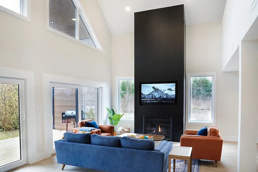 Family-Friendly Lakeside Cottage | Kayaks & Canoe - Image 1