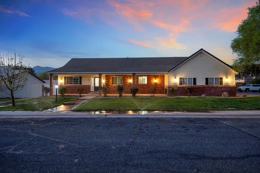 The Bucket List house in serene Toquerville Utah. - Image 1