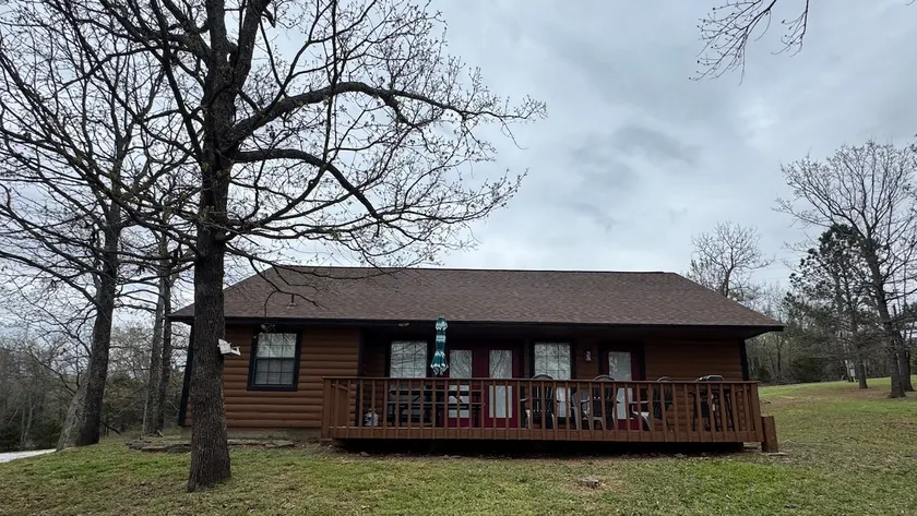 Cozy Cabin on Lake Tenkiller - Image 1