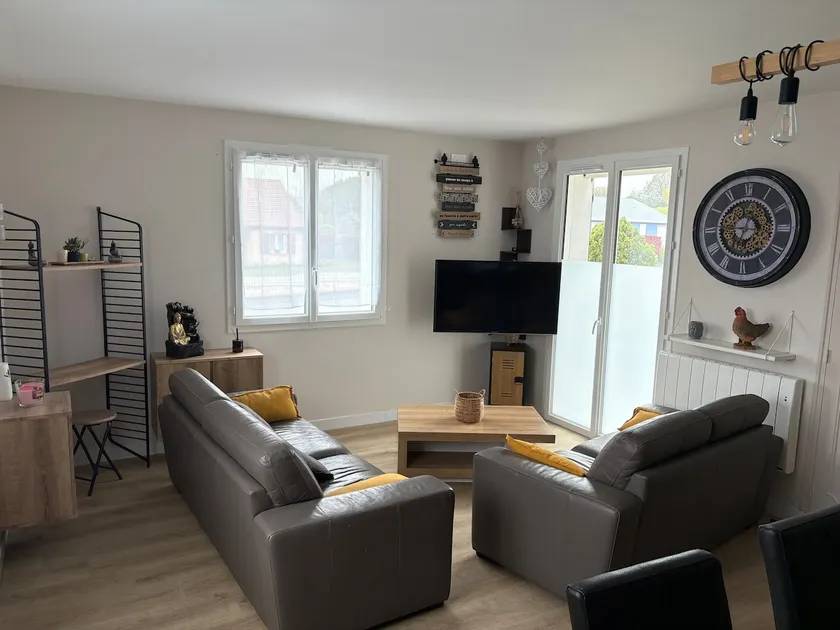 3-Bedroom House, 25-Minute Drive, Garden, Wi-Fi - Image 1