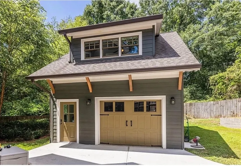 Guesthouse Charming Oakhurst, Atlanta GA - Image 1