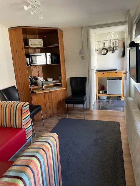 Lynn's Place - Image 1
