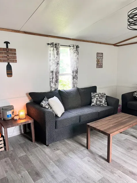 Cozy Mobile Home Retreat at White Lake - Image 1