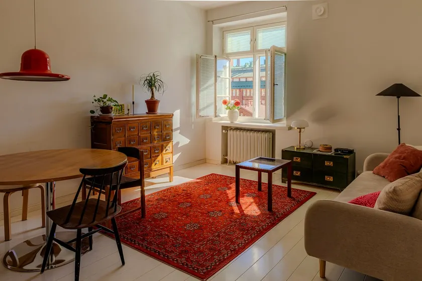 Bright Kallio 48m2, Renovated Bath, Tram at Door - Image 1