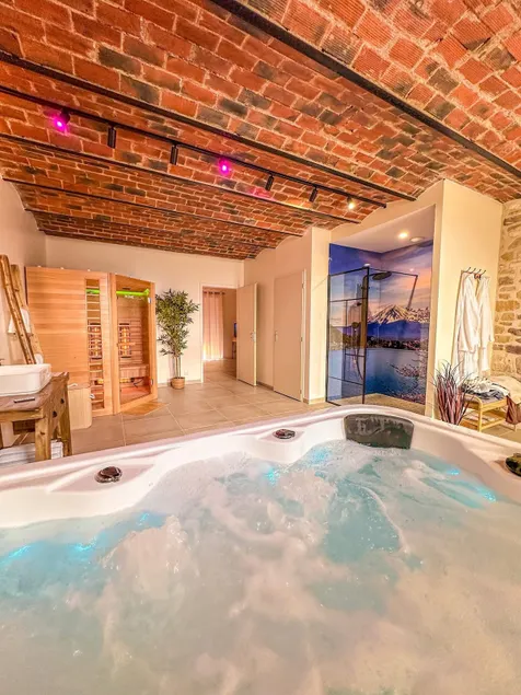 Love Suite & SPA - Image 1