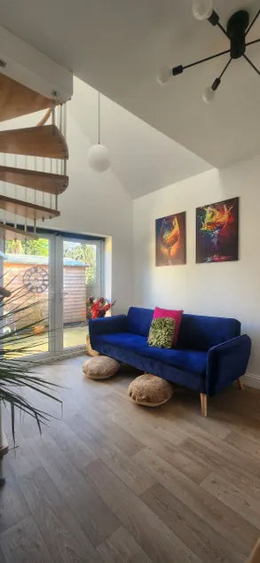 The Little Loft Hideaway, Coastal Retreat - Image 1