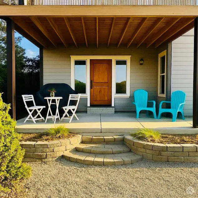 Whispering Garden Suite - Image 1