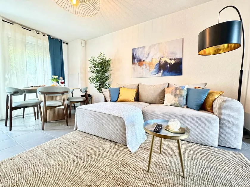 Charming Tournefeuille House - Image 1