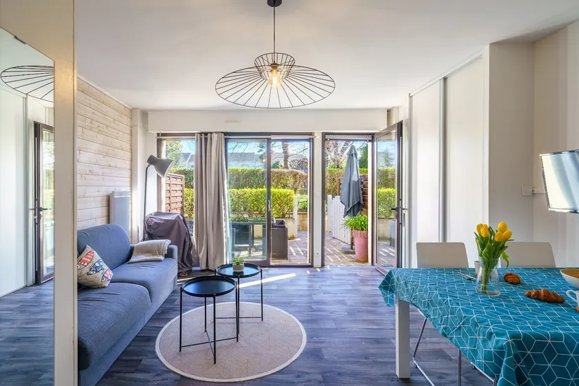 Terrasse au calme, cœur de Bénodet, appartement à 400m de la plage avec parking privatif - Image 1